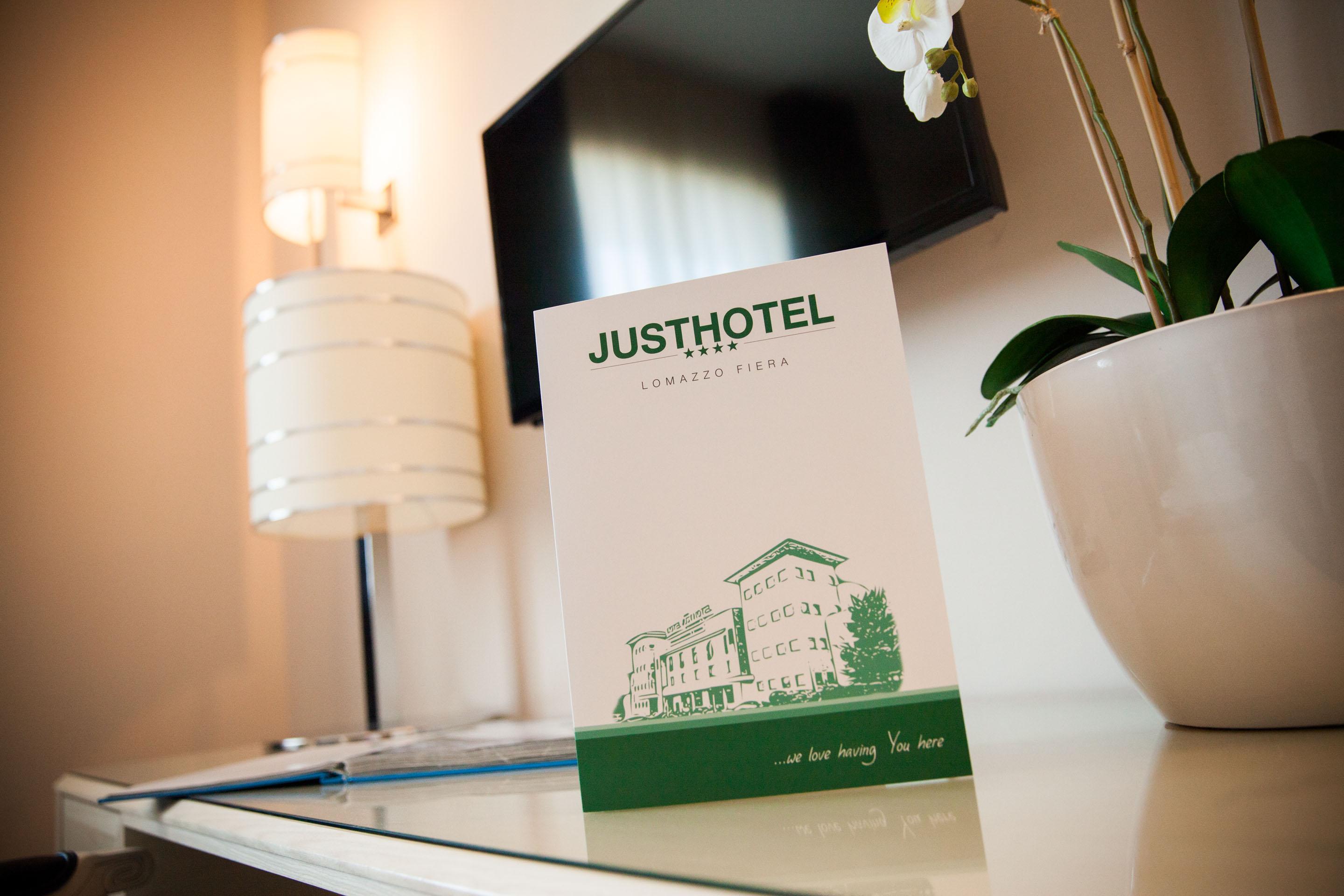 Just Hotel Lomazzo Fiera Dış mekan fotoğraf