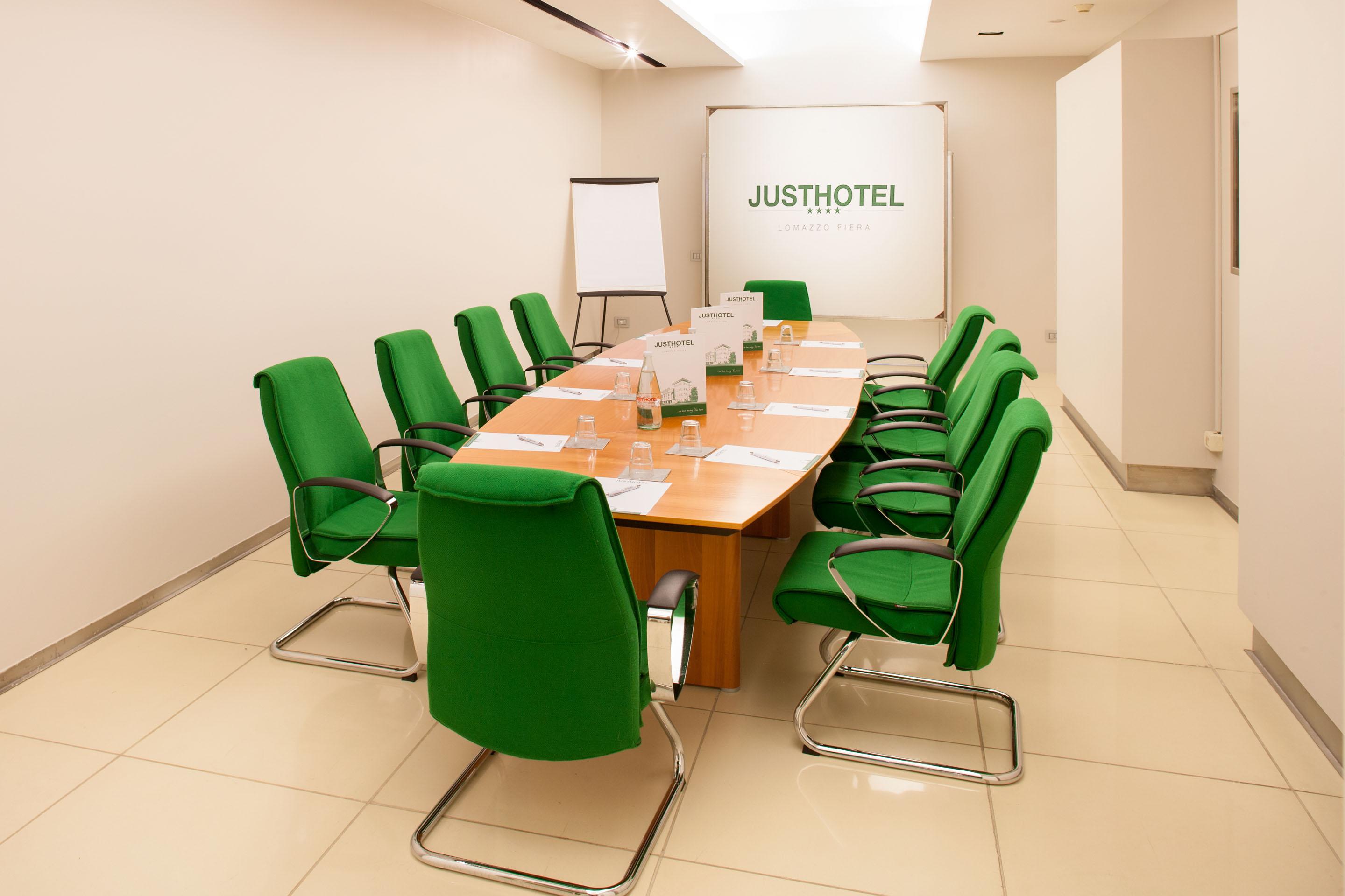 Just Hotel Lomazzo Fiera Dış mekan fotoğraf