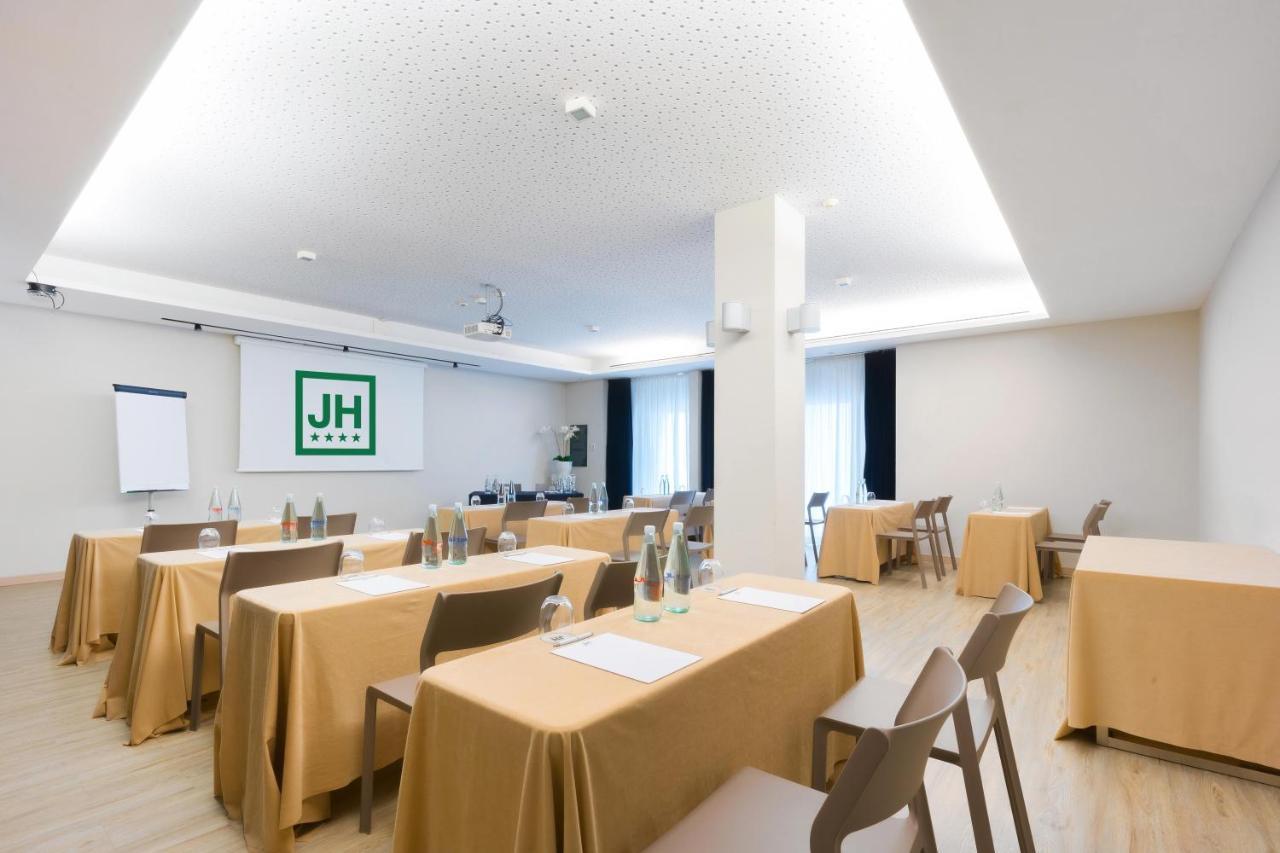 Just Hotel Lomazzo Fiera Dış mekan fotoğraf